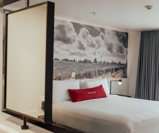 스탠다드 룸 킹사이즈 침대, Vinland Hotel And Lounge