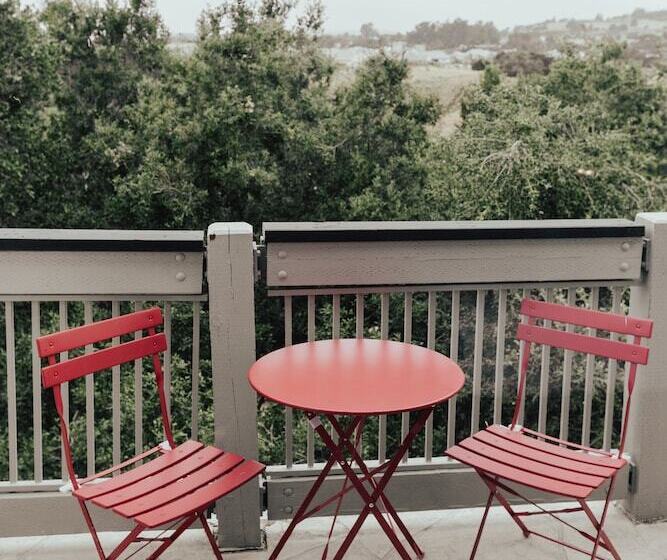 스탠다드 룸 킹사이즈 침대, Vinland Hotel And Lounge