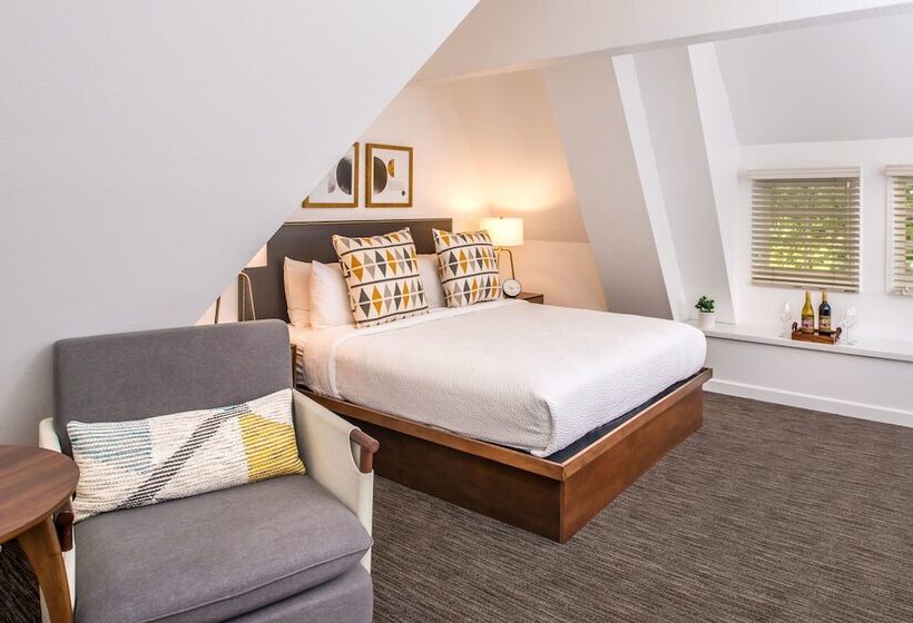 غرفة قياسية سرير كينج, Wine Valley Inn