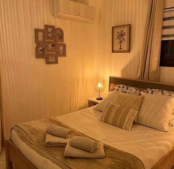 اتاق لوکس, Le Mas Rescator