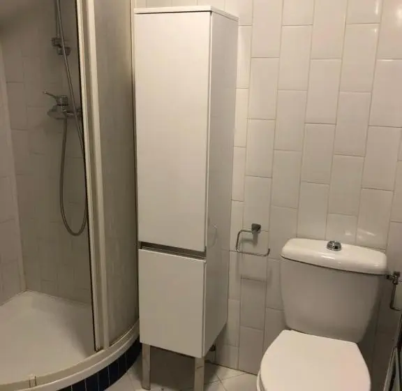 اتاق خانوادگی, Le Mas Rescator