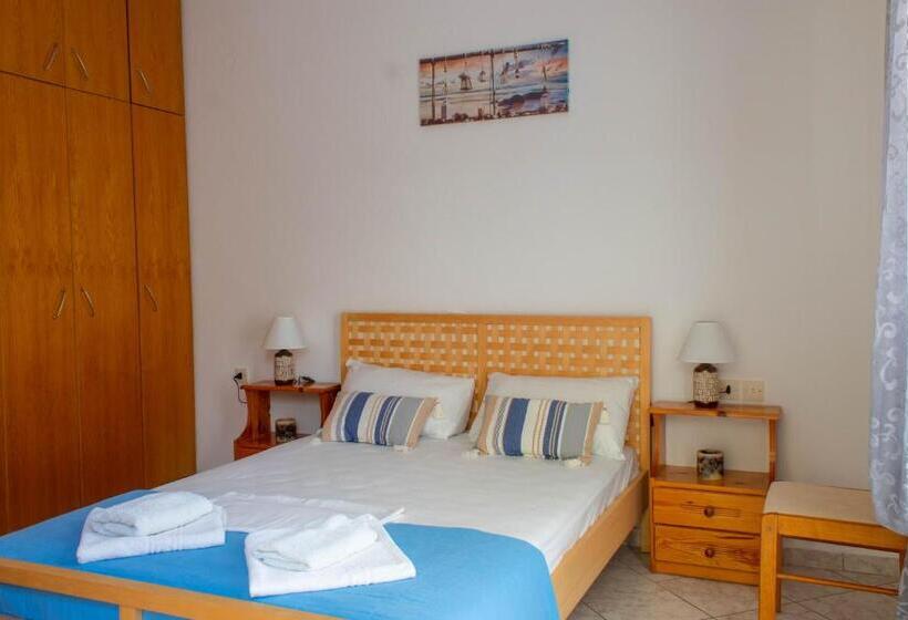 חדר סטנדרט, Alexandra S House