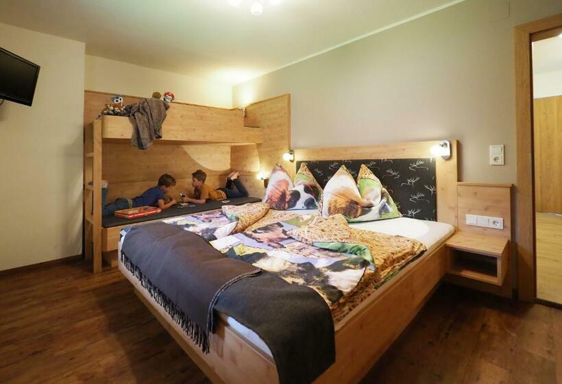 آپارتمان 2 خوابه با تراس, Bio Bauernhof Reiterhof