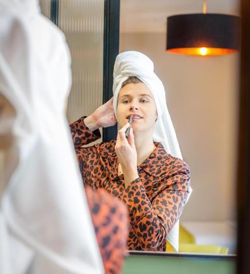 スタンダードルーム, Bridget