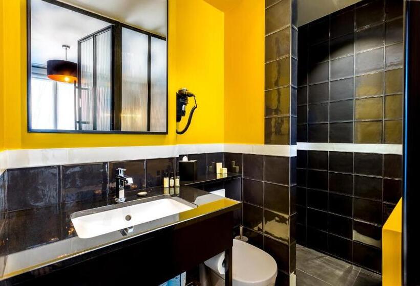 スタンダードルーム, Bridget