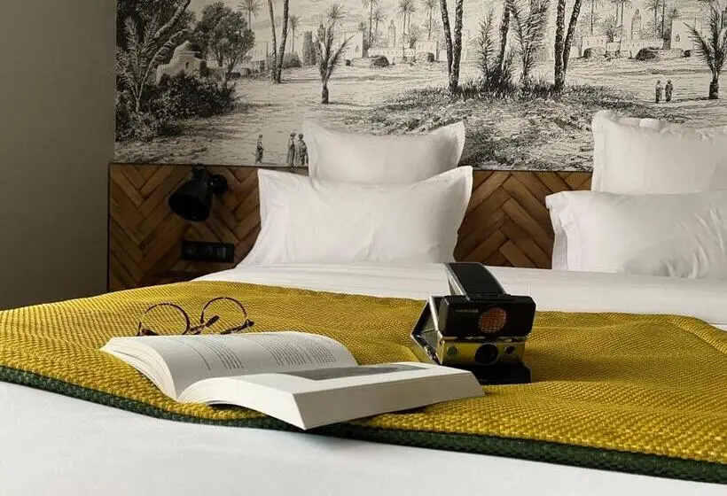 Chambre Deluxe, Bridget