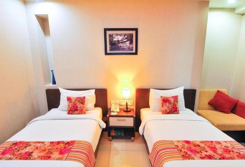 디럭스 룸, Daima Hotel Padang