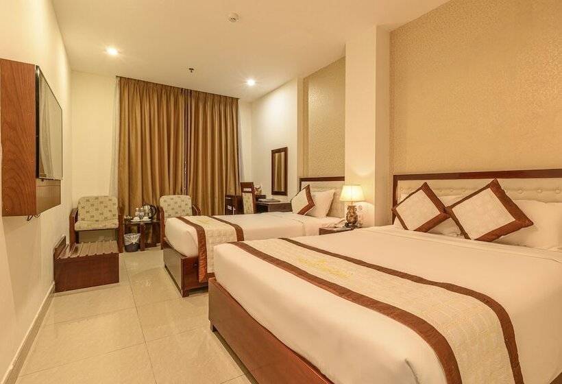 اتاق لوکس سه تخته, Ocean View Danang