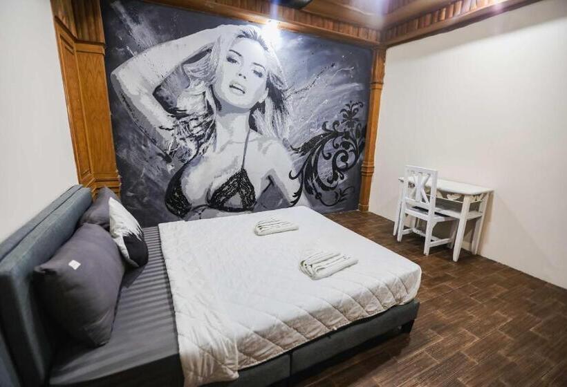 バス共有のスタンダードルーム, Leo Hostel