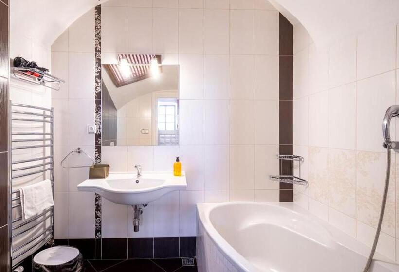 חדר דלוקס עם נוף, Leylaria