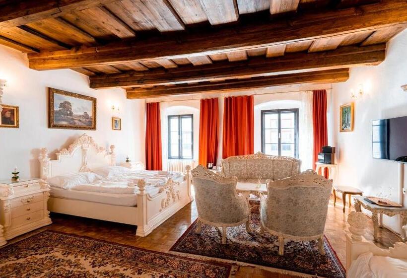 חדר דלוקס, Leylaria