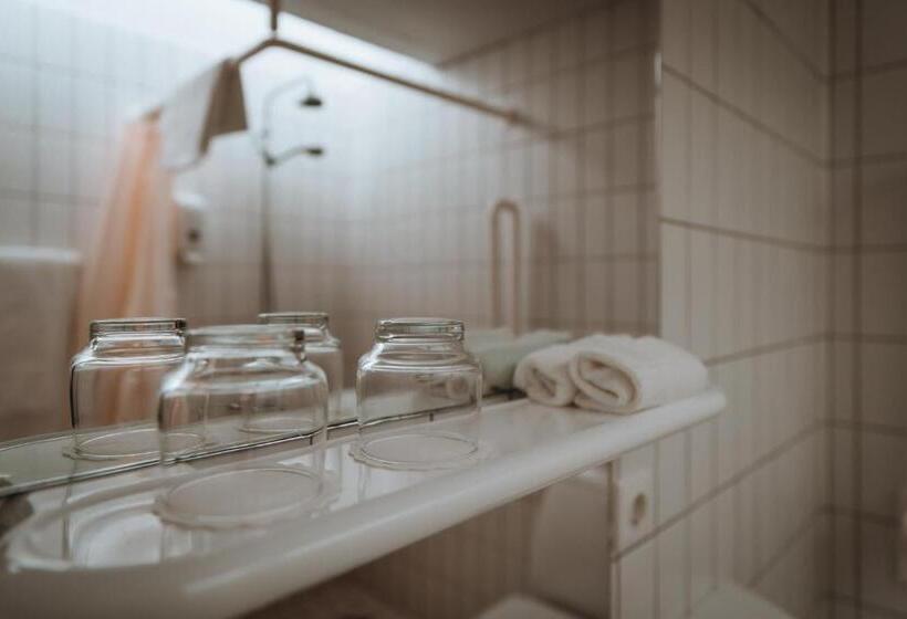 اتاق استاندارد, Skalholt