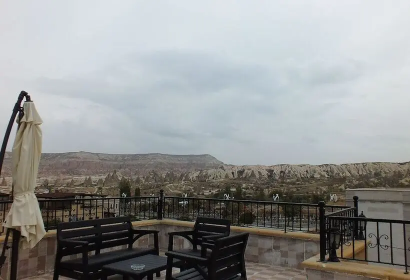 デラックストリプルルーム, Cappadocia Elite Stone House
