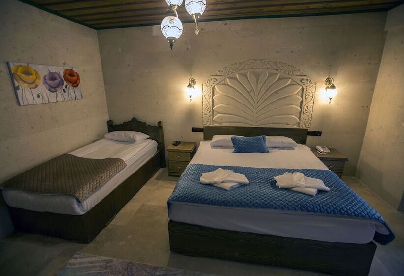 اتاق راحتی سه تخته, Cappadocia Elite Stone House