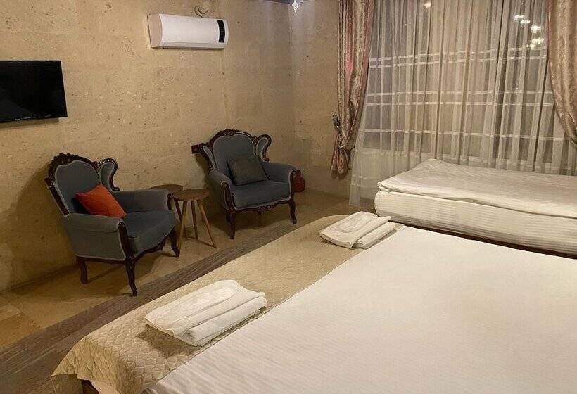 اتاق راحتی سه تخته, Cappadocia Elite Stone House