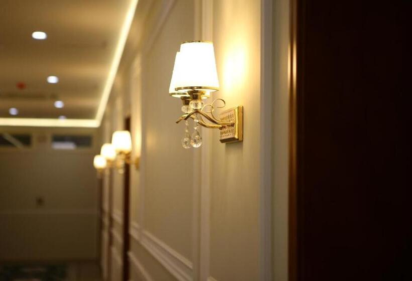 디럭스 룸, Colombo