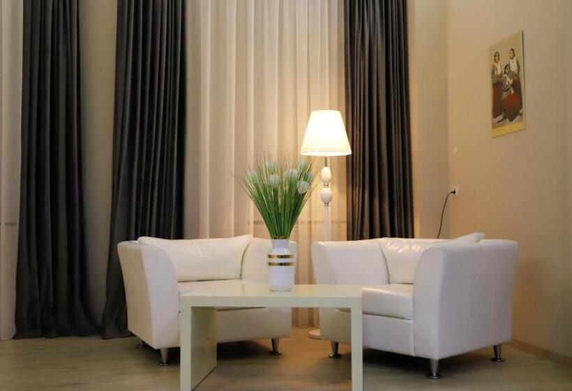 디럭스 룸, Colombo