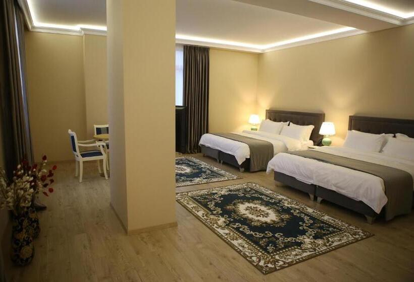 4인용 스탠다드 룸, Colombo