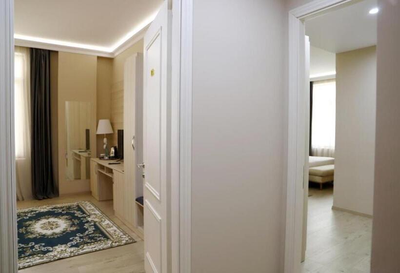 4인용 스탠다드 룸, Colombo