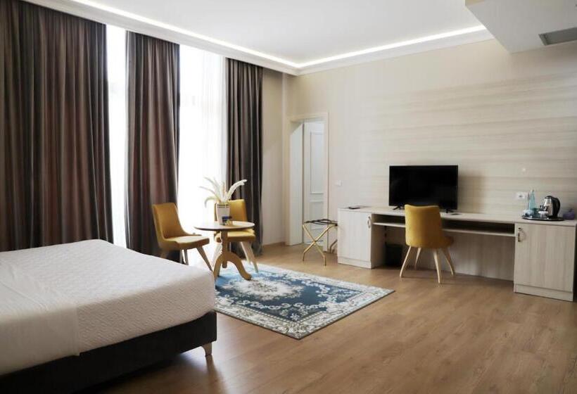 4인용 스탠다드 룸, Colombo