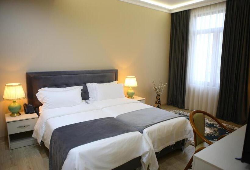 디럭스 룸, Colombo