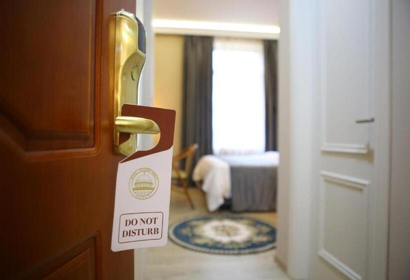 디럭스 룸, Colombo