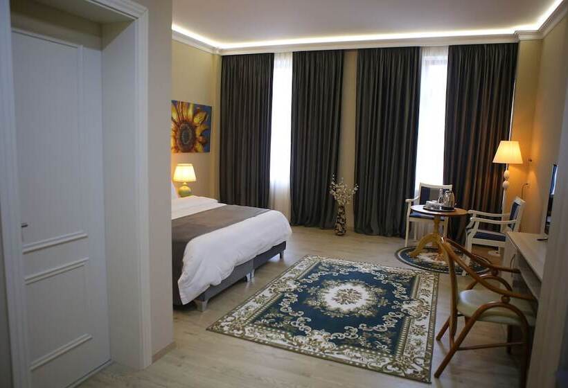 디럭스 룸, Colombo