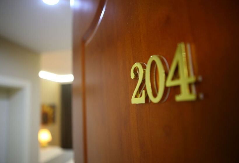 디럭스 룸, Colombo