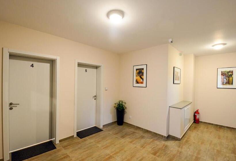 家庭套房, Mandarin Premium Apartments