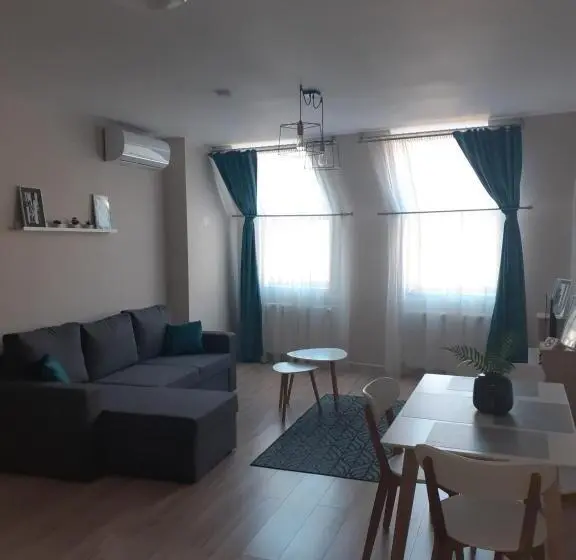 سوییت خانوادگی, Mandarin Premium Apartments