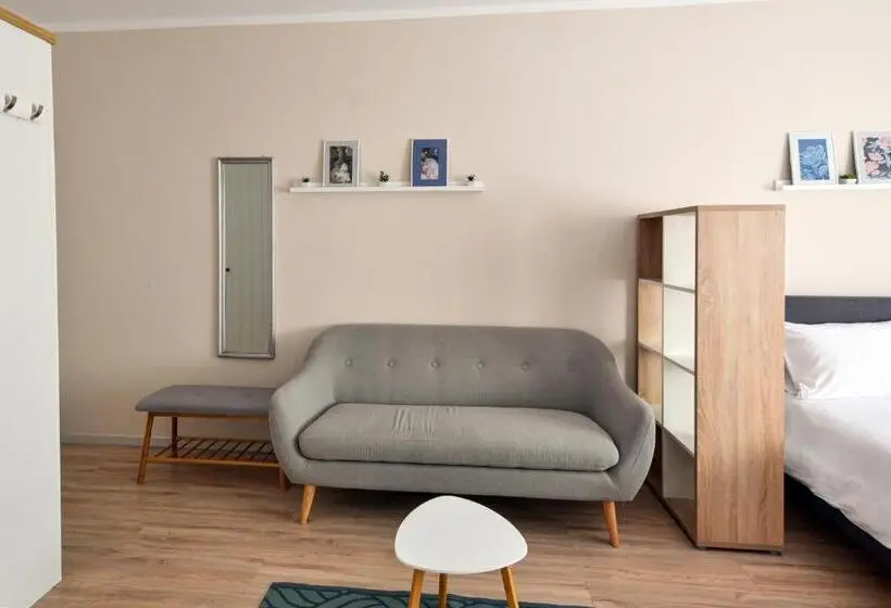 استودیوی استاندارد, Mandarin Premium Apartments