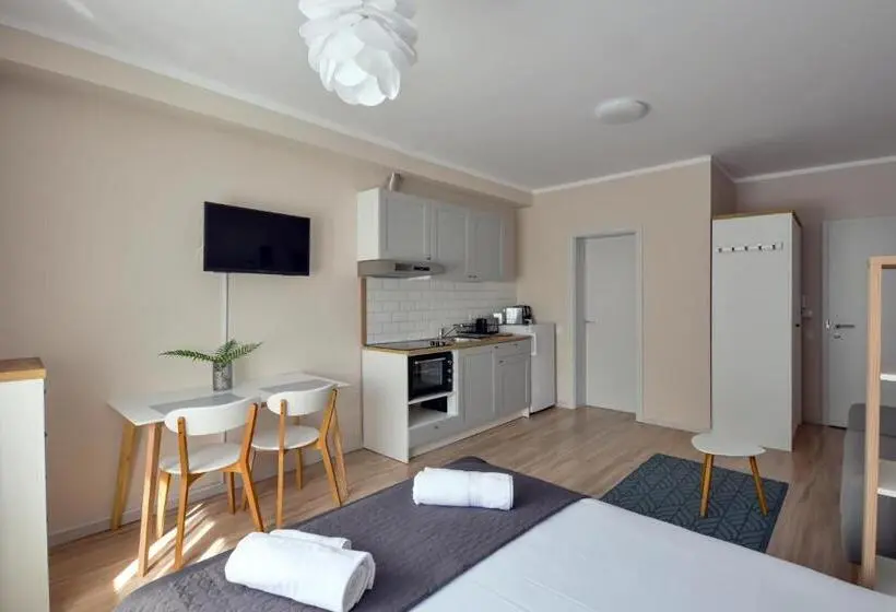 استودیوی سوپریور, Mandarin Premium Apartments