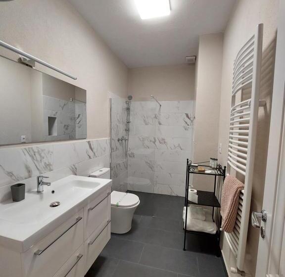 패밀리 주니어 스위트, Mandarin Premium Apartments