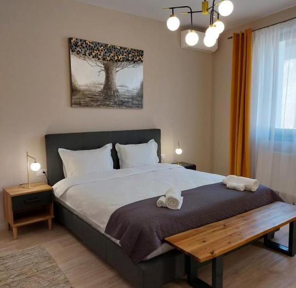 带大床的高级房间, Mandarin Premium Apartments