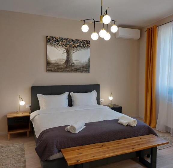 디럭스 룸 킹사이즈 침대, Mandarin Premium Apartments