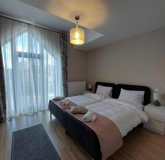 带1个卧室的顶楼公寓, Mandarin Premium Apartments