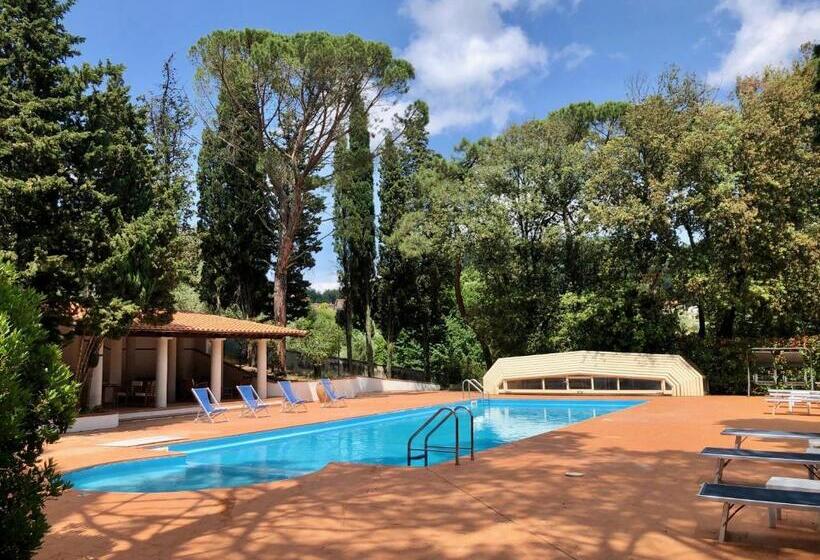 ویلای یک اتاق خوابه با استخر شنا, Villa Del Parco Resort