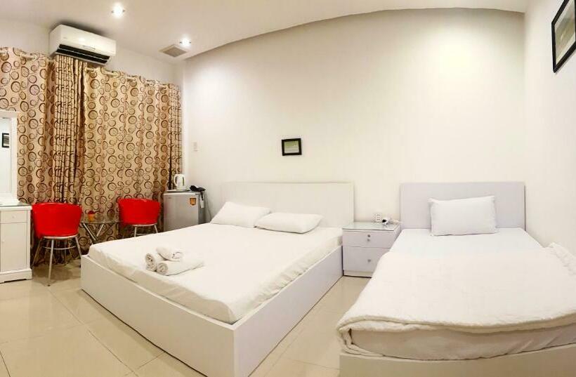 اتاق استاندارد چهار تخته, My Friends