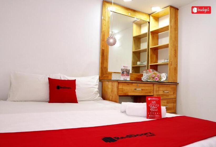 اتاق عادی, My Friends