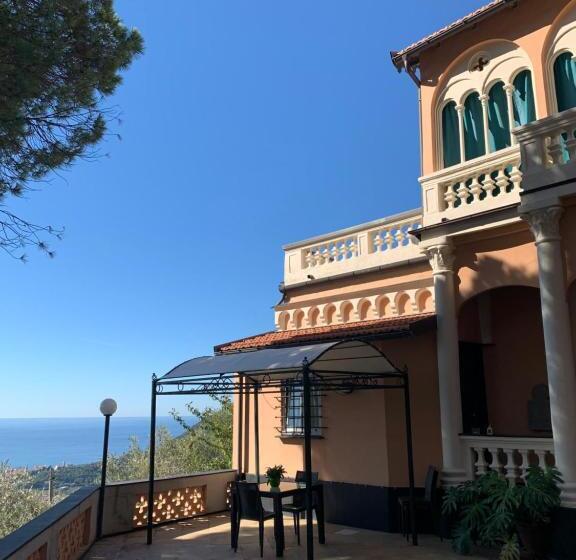 غرفة ديلوكس مطلّة علي البحر, Villa Rocca Leivi