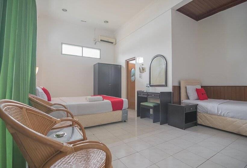 Семейный Номер, Reddoorz @ Jalan R.e. Martadinata Sukabumi