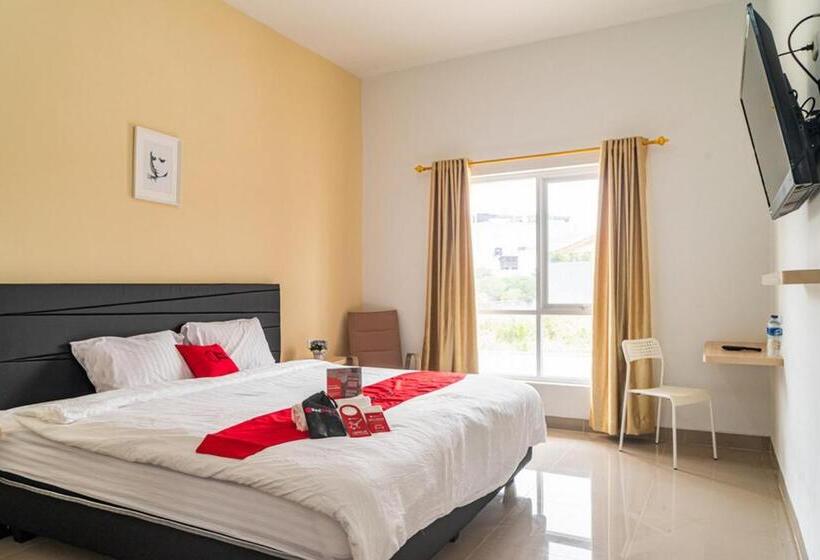 Номер Deluxe, Reddoorz Plus Near Teras Kota 3