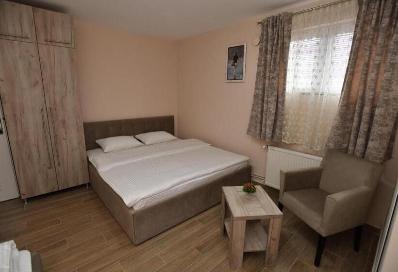 اتاق استاندارد سه نفره, Alijansa