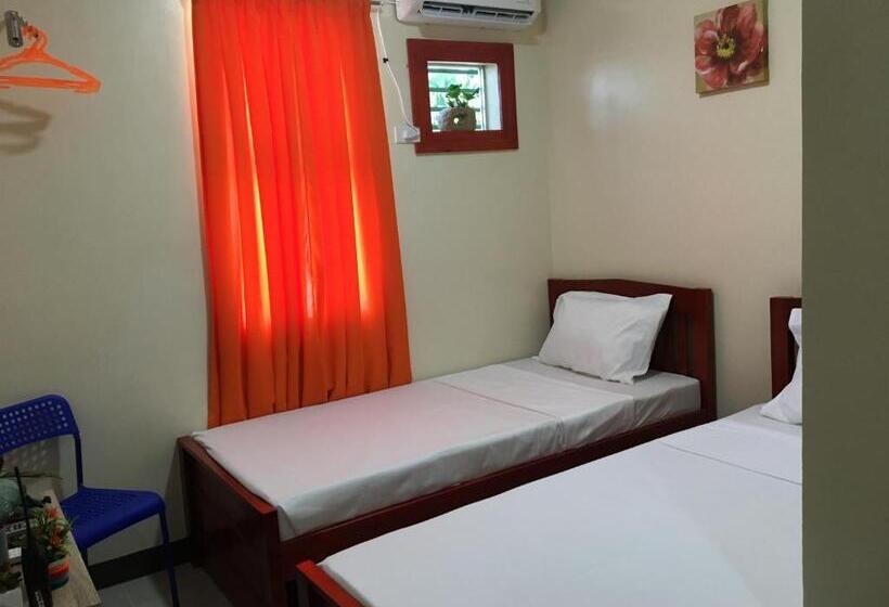 اتاق استاندارد, Downtown Suites