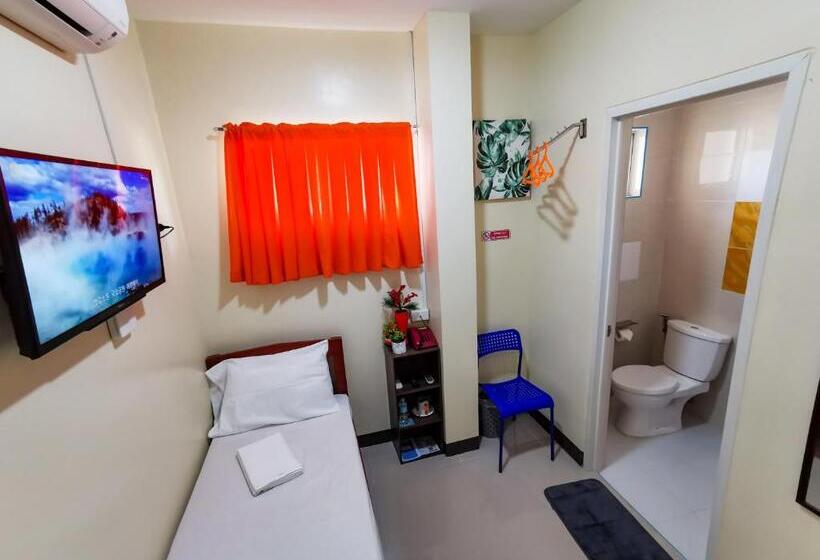 اتاق استاندارد یک نفره, Downtown Suites