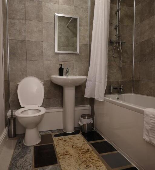 Номер Стандарт, Michelangelos   Rooms, Restaurant & Bar