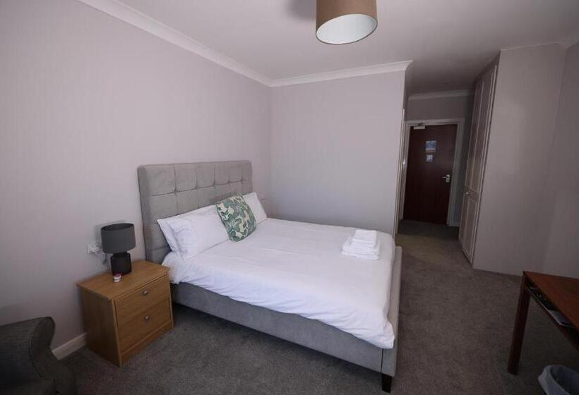 Номер Стандарт, Michelangelos   Rooms, Restaurant & Bar