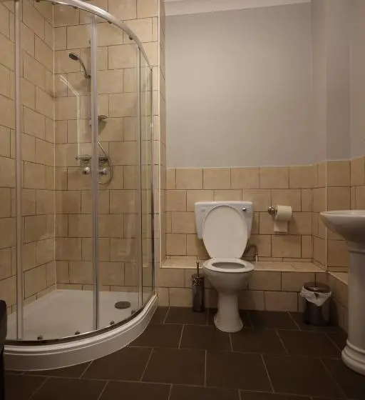 اتاق استاندارد, Michelangelos   Rooms, Restaurant & Bar