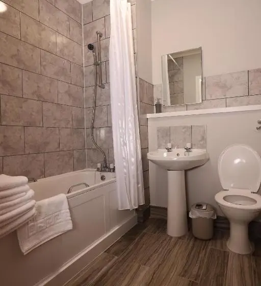 اتاق لوکس, Michelangelos   Rooms, Restaurant & Bar