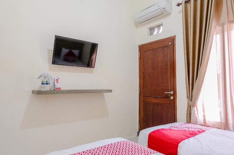 Deluxe Rum, Capital O 1566 El Reyshi Family Residence